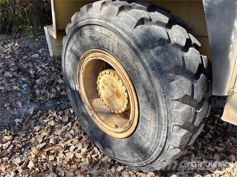 Trojan 1500Z Kolesni nakladalci