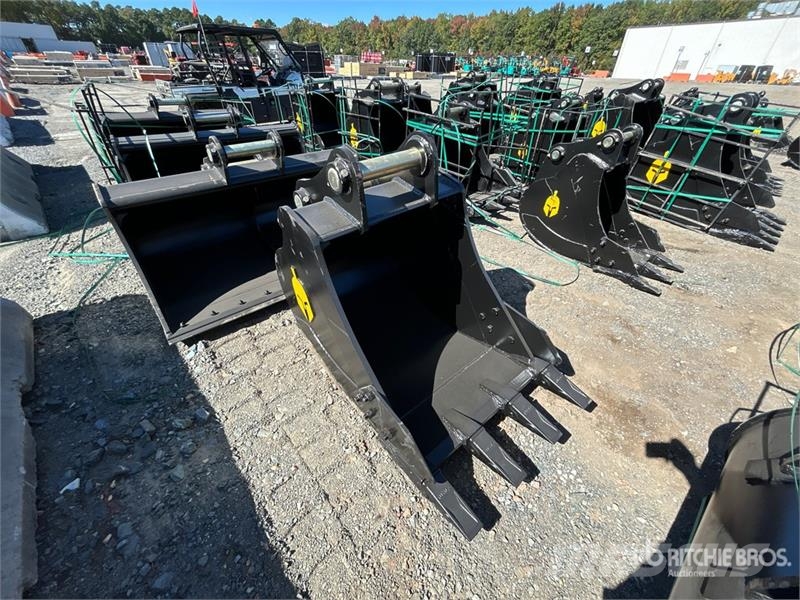 Trojan 200CL 36 in Digging Excavator Bucket - Fits 80mm C Buckets
