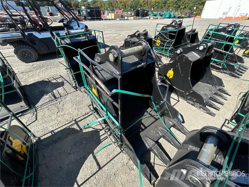 Trojan 200CL 36 in Digging Excavator Bucket - Fits 80mm C Buckets