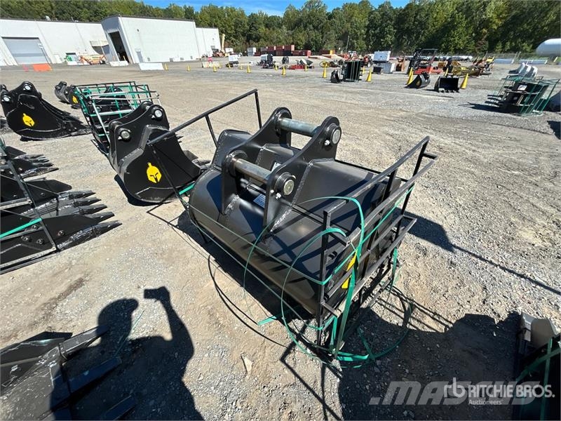 Trojan 200CL 54 in Digging Excavator Bucket - Fits 80mm C Buckets