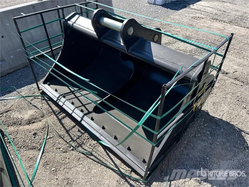 Trojan 200CL 72 in Cleanup Excavator Bucket - Fits 80mm C Buckets