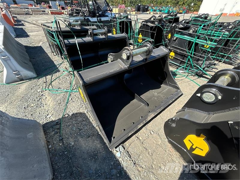 Trojan 200CL 72 in Cleanup Excavator Bucket - Fits 80mm C Buckets