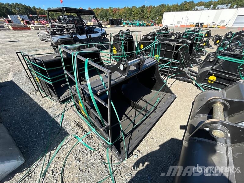Trojan 200CL 72 in Cleanup Excavator Bucket - Fits 80mm C Buckets