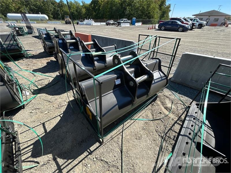 Trojan 200CL 72 in Cleanup Excavator Bucket - Fits 80mm C Buckets