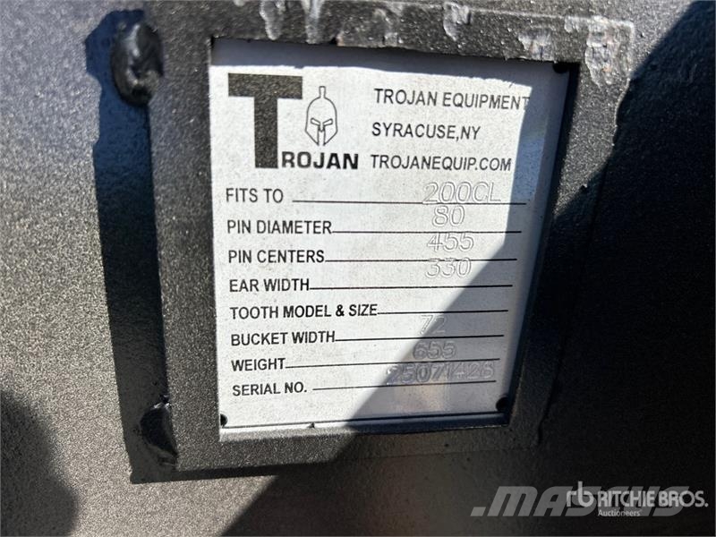 Trojan 200CL 72 in Cleanup Excavator Bucket - Fits 80mm C Buckets