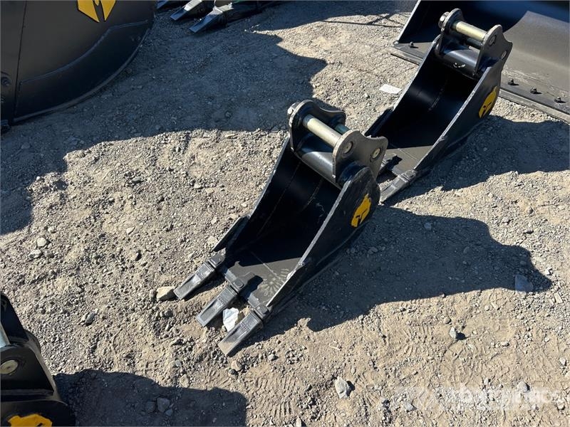 Trojan 35CL 12 in Digging Excavator Bucket - Fits 40mm Ca Buckets