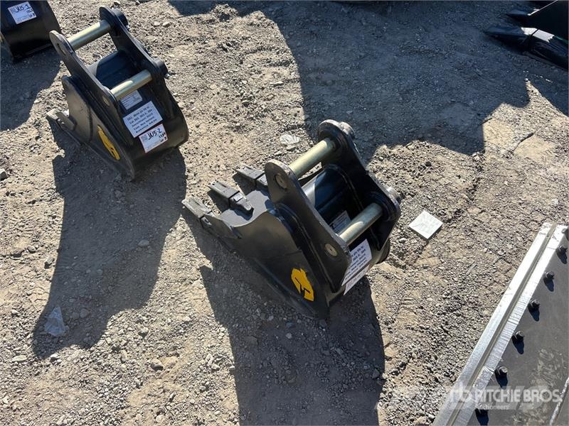 Trojan 35CL 12 in Digging Excavator Bucket - Fits 40mm Ca Buckets