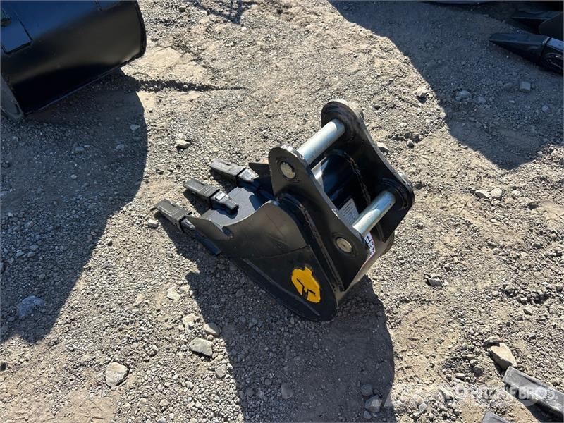 Trojan 35CL 12 in Digging Excavator Bucket - Fits 40mm Ca Buckets