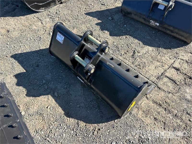 Trojan 35CL 42 in Cleanup Excavator Bucket - Fits 40mm Ca Buckets