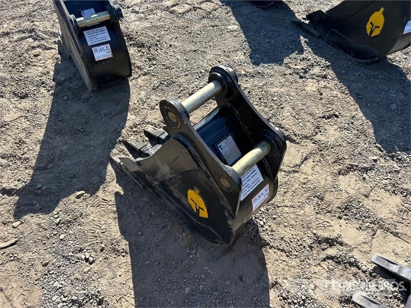 Trojan 50CL 12 in Digging Excavator Bucket - Fits 45mm Ca Buckets