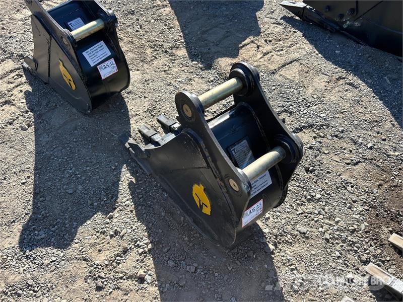Trojan 50CL 12 in Digging Excavator Bucket - Fits 45mm Ca Buckets