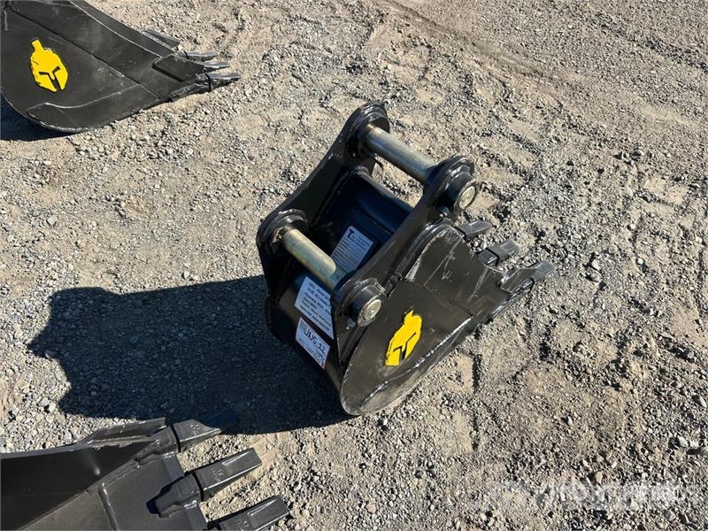 Trojan 50CL 12 in Digging Excavator Bucket - Fits 45mm Ca Buckets