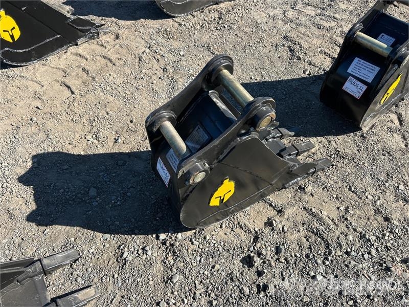 Trojan 50CL 12 in Digging Excavator Bucket - Fits 45mm Ca Buckets