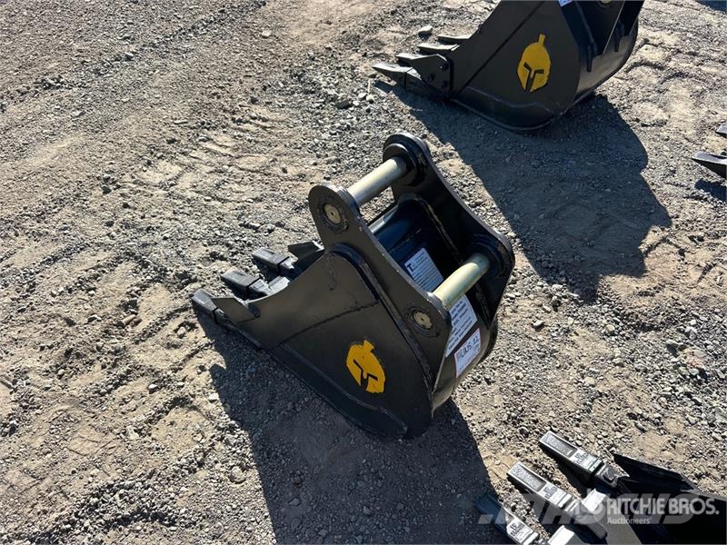 Trojan 50CL 12 in Digging Excavator Bucket - Fits 45mm Ca Buckets