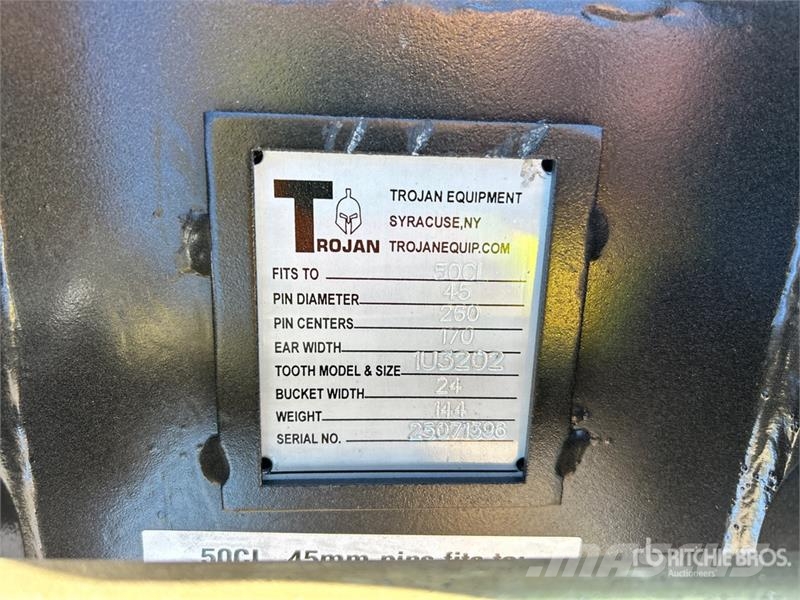 Trojan 50CL 24 in Digging Excavator Bucket - Fits 45mm Ca Buckets