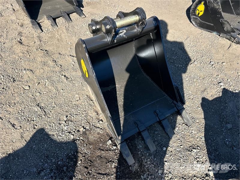 Trojan 50CL 24 in Digging Excavator Bucket - Fits 45mm Ca Buckets