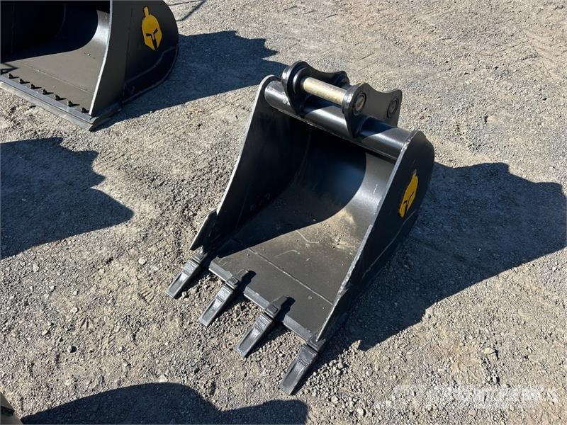 Trojan 50CL 24 in Digging Excavator Bucket - Fits 45mm Ca Buckets