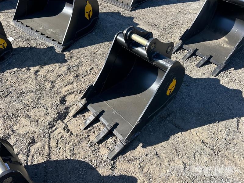 Trojan 50CL 24 in Digging Excavator Bucket - Fits 45mm Ca Buckets