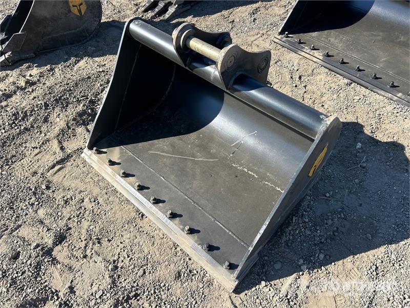 Trojan 50CL 42 in Cleanup Excavator Bucket - Fits 45mm Ca Buckets