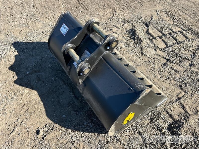 Trojan 50CL 42 in Cleanup Excavator Bucket - Fits 45mm Ca Buckets