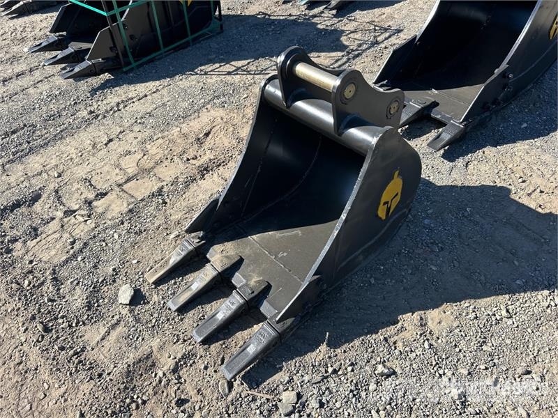 Trojan 80CL 24 in Digging Excavator Bucket - Fits Cat 307 Buckets