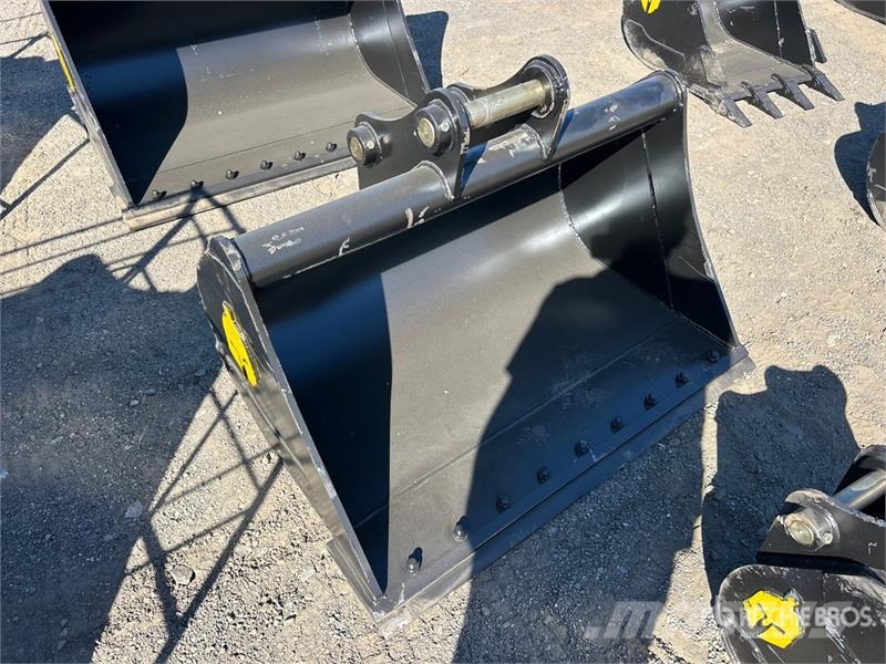 Trojan 80CL 48 in Cleanup Excavator Bucket - Fits Cat 307 Buckets