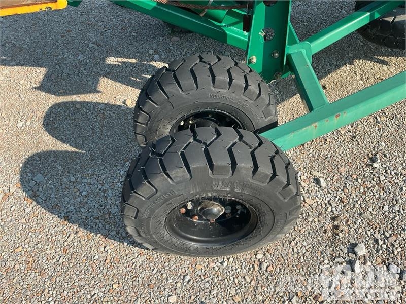 Tycrop Manufacturing VB-28i 30 in x 28 ft Portable Строителство - Други
