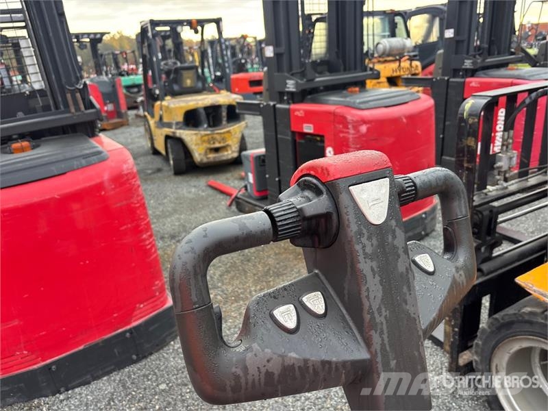 UniCarriers RPX60B 6000 lb Electric Pallet Jack Ручные гидравлические тележки