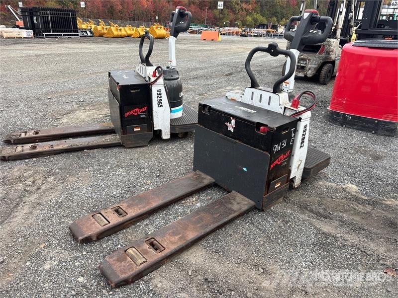 UniCarriers RPX60B 6000 lb Electric Pallet Jack شاحنة يدوية بمنصة نقالة