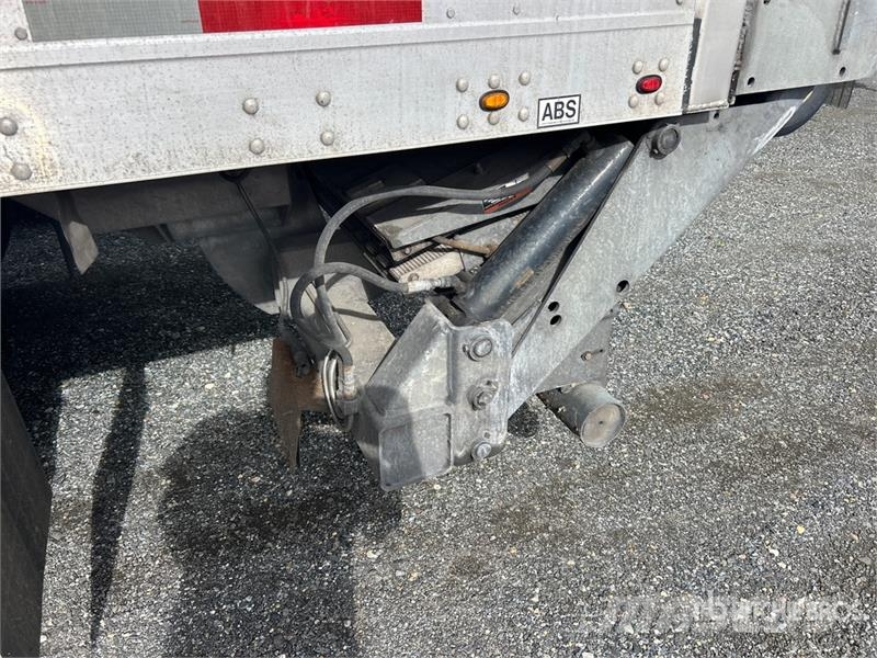 Utility 36 ft x 102 in T/A Van Trailer Dengtos priekabos