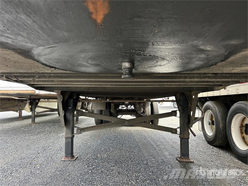 Utility 36 ft x 102 in T/A Van Trailer Dengtos priekabos