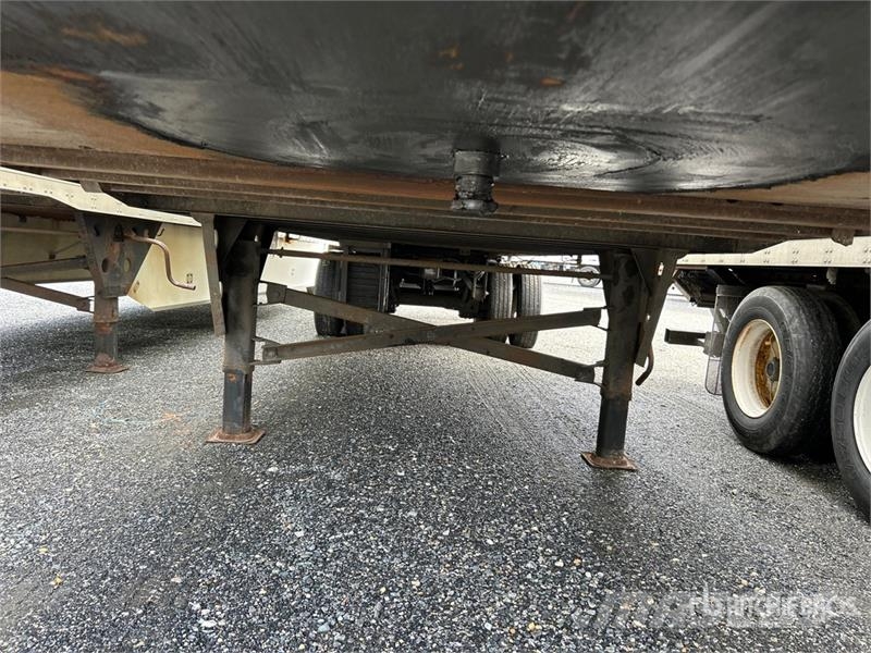 Utility 36 ft x 102 in T/A Van Trailer Dengtos priekabos