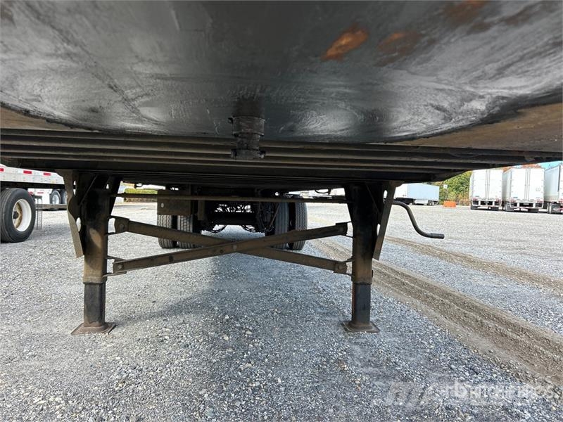 Utility 36 ft x 102 in T/A Van Trailer Dengtos priekabos