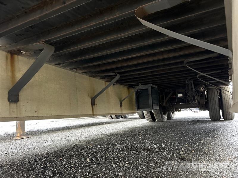 Utility 48 ft T/A Van Trailer Dengtos priekabos