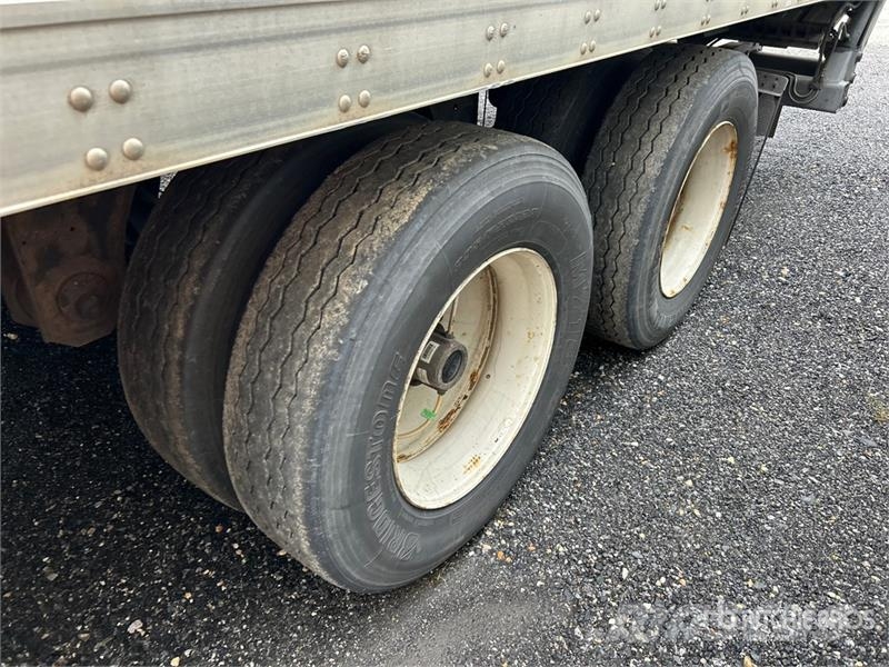 Utility 48 ft x 102 in T/A Van Trailer Dengtos priekabos