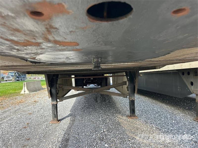 Utility 48 ft x 102 in T/A Van Trailer Dengtos priekabos
