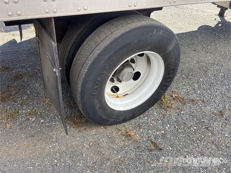 Utility VS1RA 32 ft x 96 in S/A Refrigerated Trailer Semirremolques de temperatura controlada