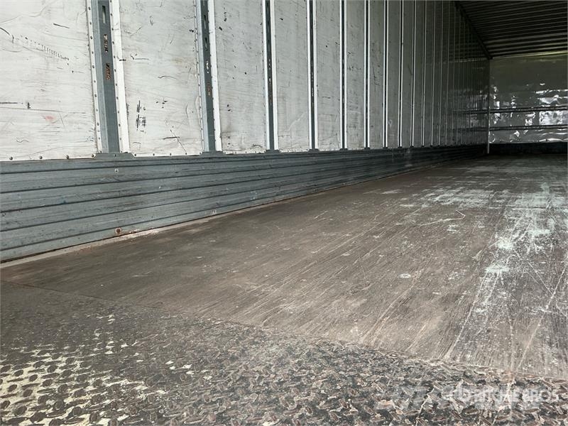 Utility VS2DX Box Trailers
