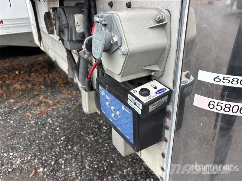 Utility VS2RA 48 ft x 102 in T/A Refrigerated Trailer 冷凍冷蔵トレーラー