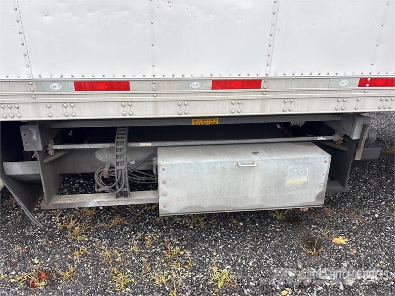 Utility VS2RA 48 ft x 102 in T/A Refrigerated Trailer 冷凍冷蔵トレーラー