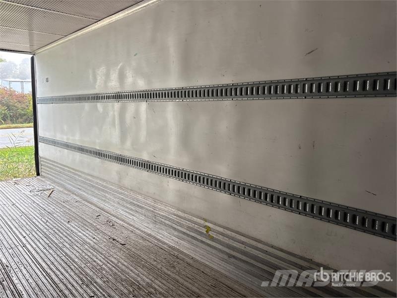 Utility VS2RA 48 ft x 102 in T/A Refrigerated Trailer Temperature controlled semi-trailers