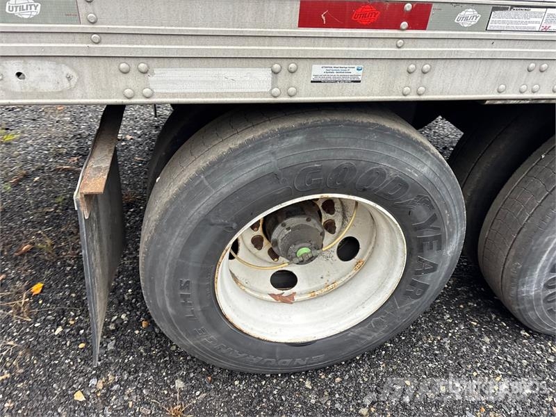 Utility VS2RA 48 ft x 102 in T/A Refrigerated Trailer 冷凍冷蔵トレーラー