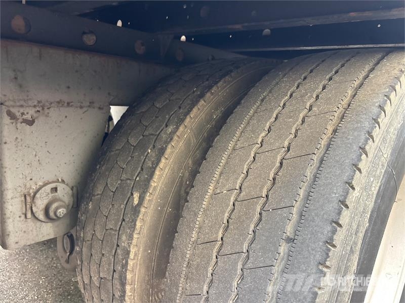 Utility VS2RA 53 ft x 102 in T/A Refrigerated Trailer (Ino Piekabes ar temperatūras kontroli