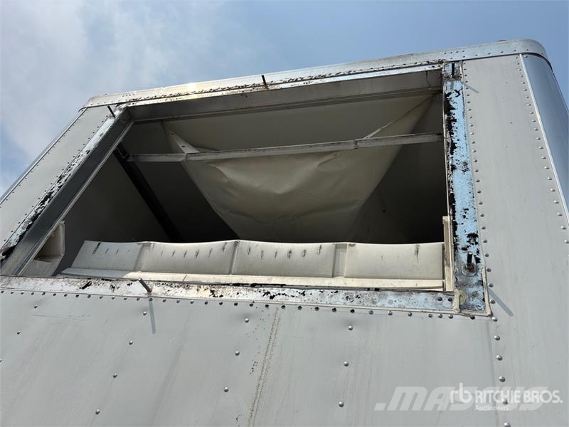 Utility VS2RA 53 ft x 102 in T/A Refrigerated Trailer (Ino Piekabes ar temperatūras kontroli