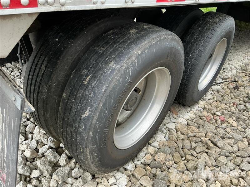 Utility VS2RA 53 ft x 102 in T/A Refrigerated Trailer Hűtős félpótkocsik