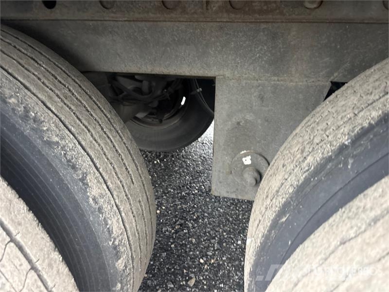 Utility VS2RA 53 ft x 102 in T/A Refrigerated Trailer Hladilne polprikolice