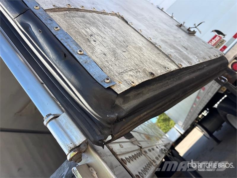 Utility VS2RA 53 ft x 102 in T/A Refrigerated Trailer Hladilne polprikolice