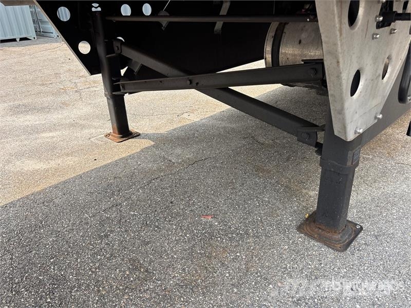 Utility VS2RA 53 ft x 102 in T/A Refrigerated Trailer (Ino Piekabes ar temperatūras kontroli
