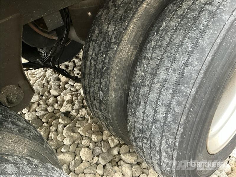 Utility VS2RA 53 ft x 102 in T/A Refrigerated Trailer Hűtős félpótkocsik