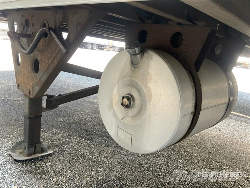 Utility VS2RA 53 ft x 102 in T/A Refrigerated Trailer Puspriekabės su izoterminiu kėbulu
